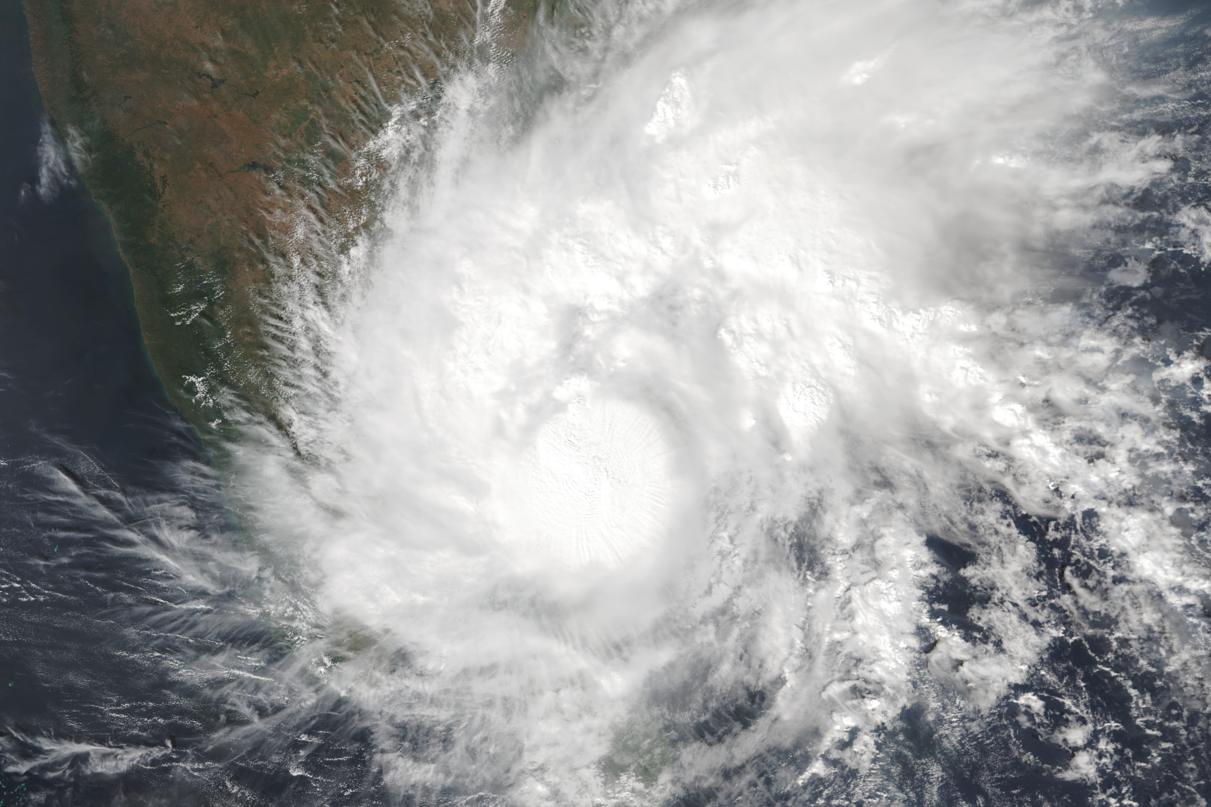  p>热带气旋尼瓦尔(英语:tropical cyclone nivar,印度气象局:bob 04