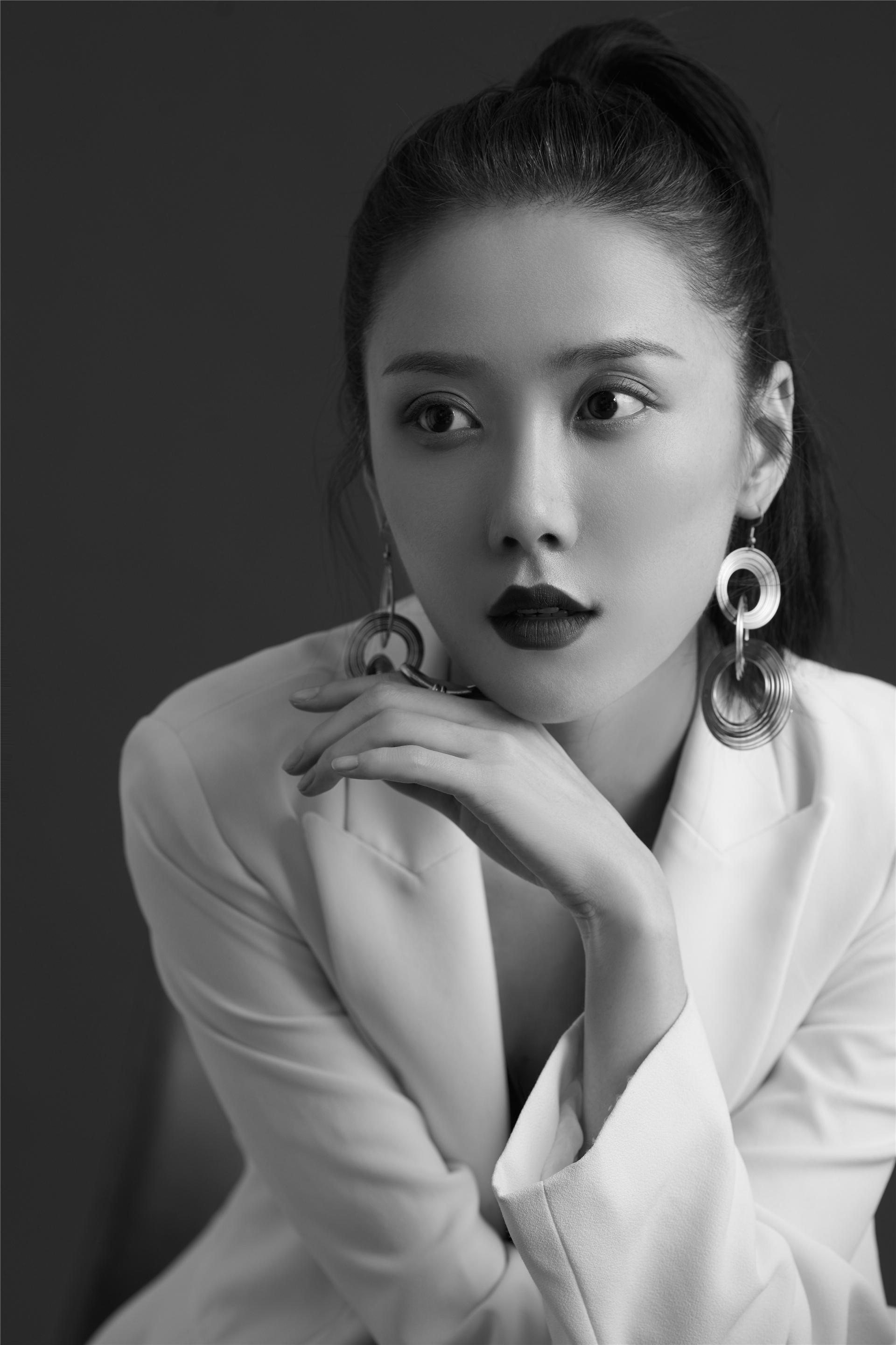  p>梁诗冉,毕业于北京电影学院,中国内地女演员.