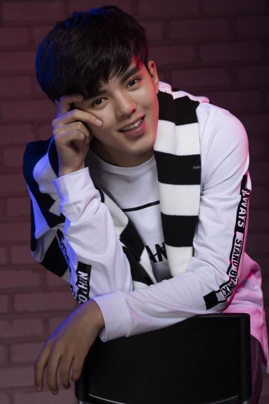  p data-id="gnx9gdv17l">俊杰(vo),现名冯呈辰,中国内地流行乐男歌手