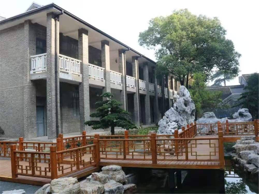  p>如皋初级中学位于 a target="_blank" href="/item/江苏/154268"