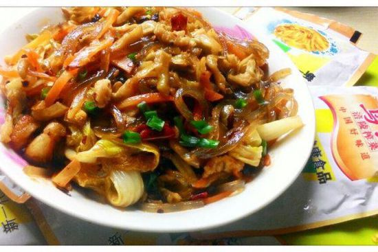 榨菜肉末炒粉皮