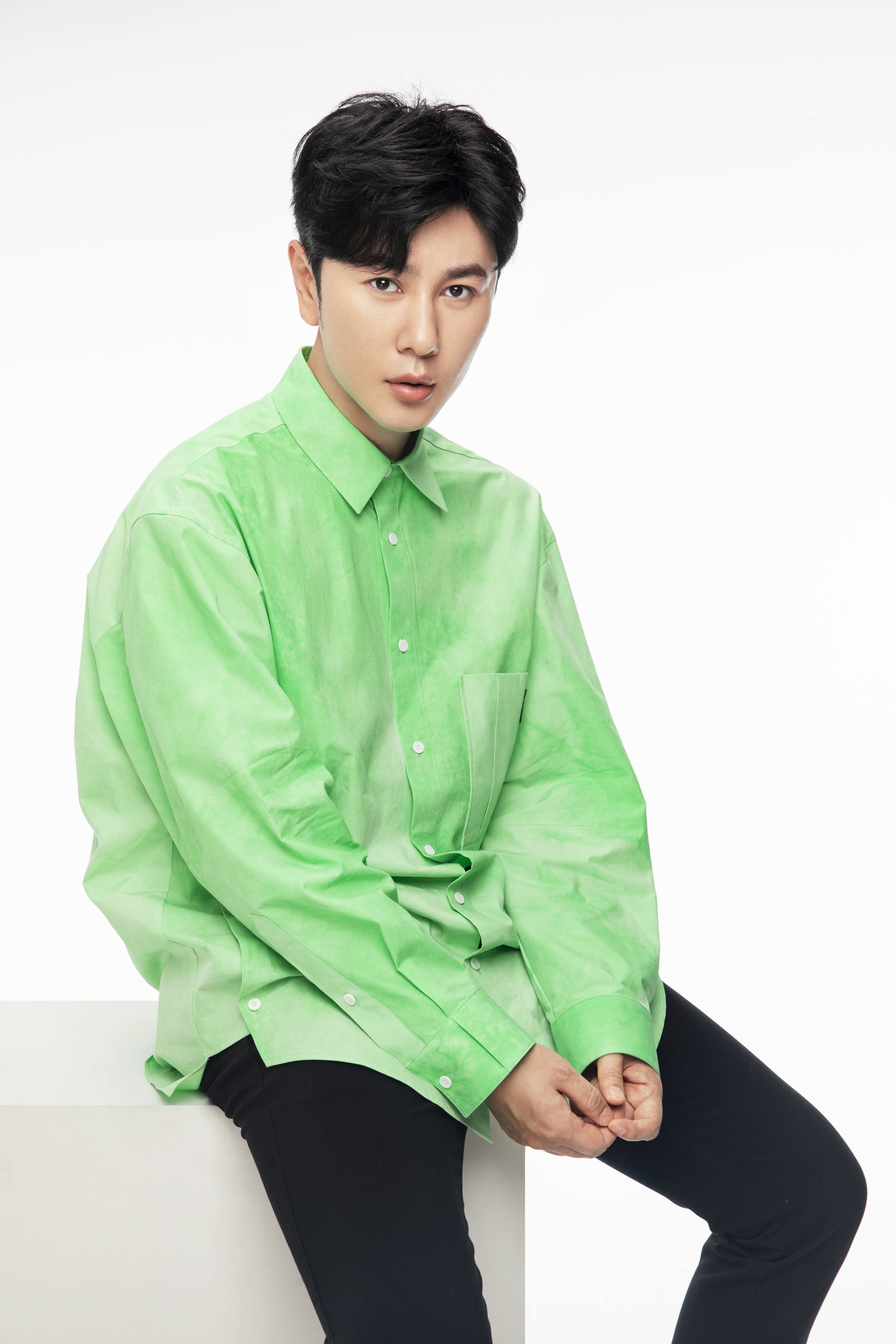  p>夏河,1983年5月20日出生于东北, a target="_blank" href="/item