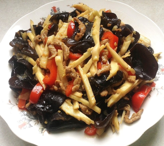 木耳竹笋炒肉丝