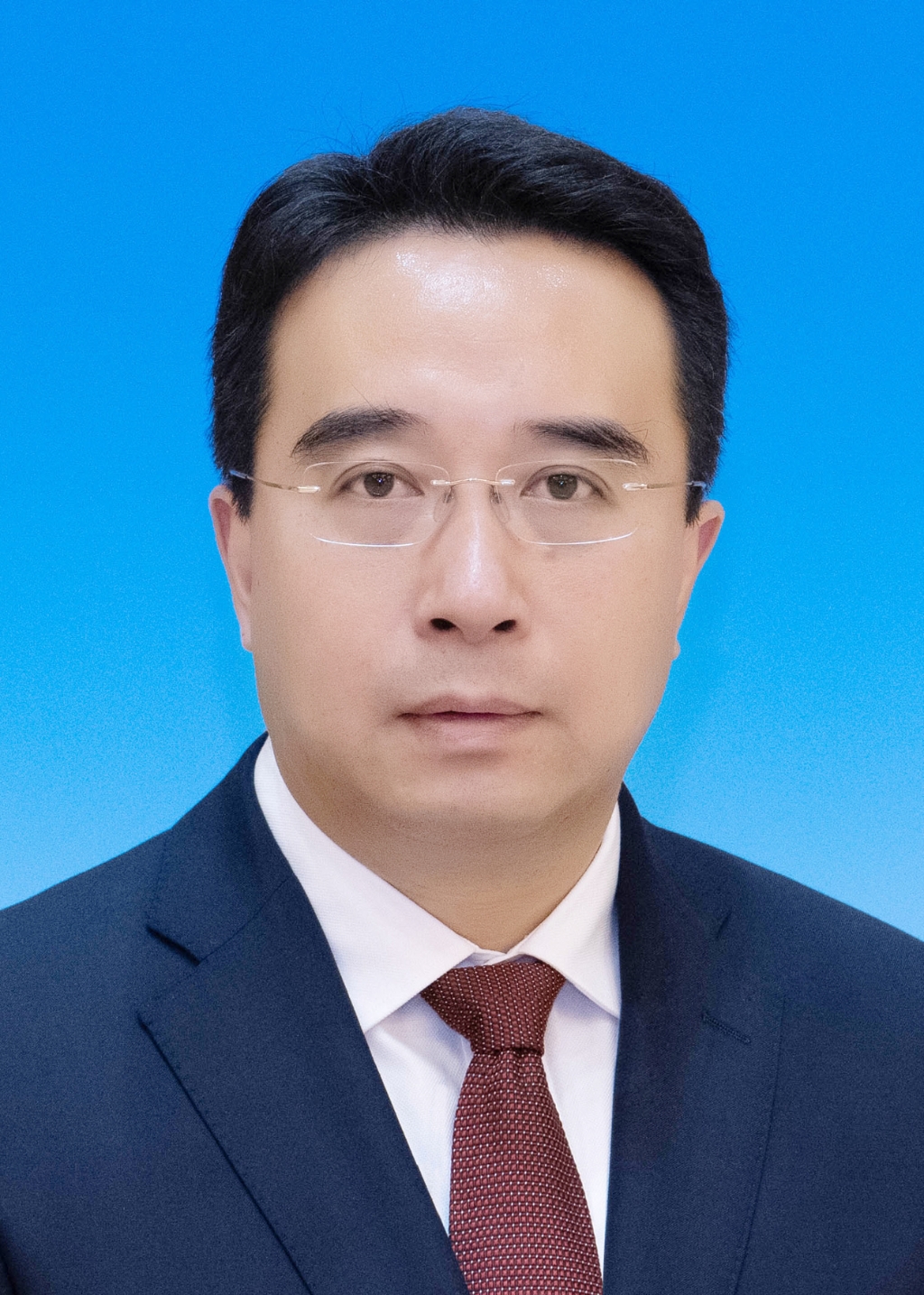  p>马良,男,1976年12月出生,汉族,大学学历,江苏宜兴人,1995年7月参加