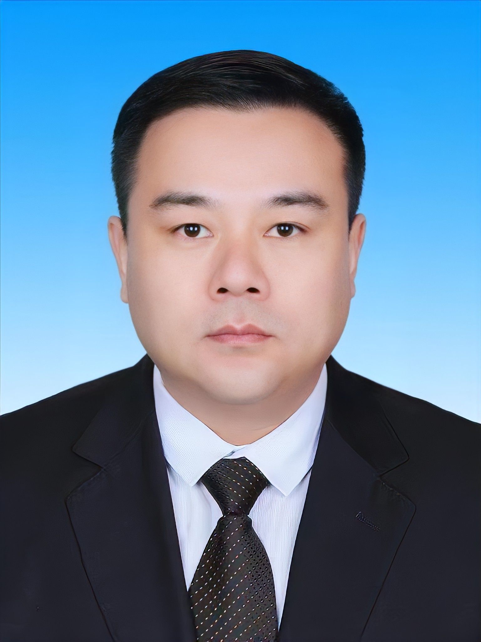  p data-id="gnvhw11kxv">张冠军,男,汉族,1971