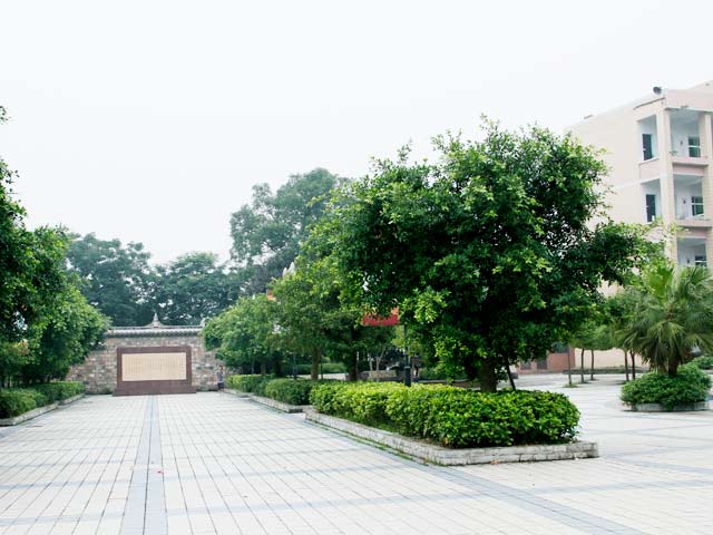 潼南中学