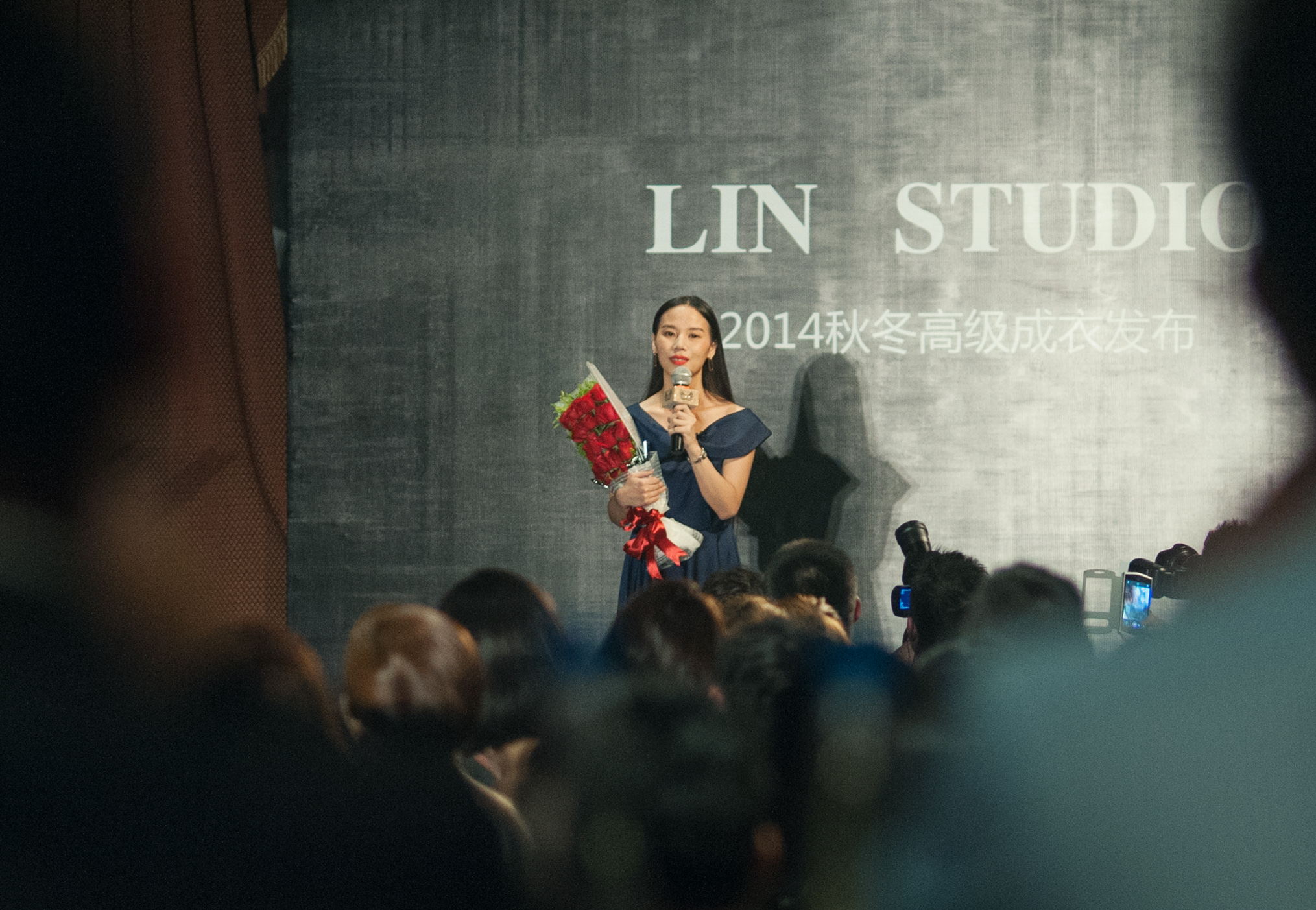 唐琳,女,linstudio/琳工坊高级女装品牌创始人, /span>首席设计总监 