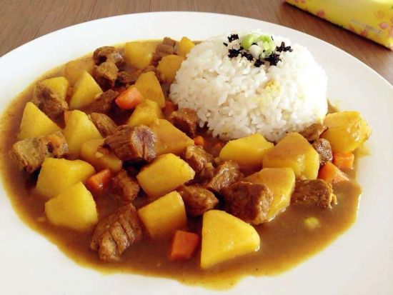 咖喱土豆牛肉