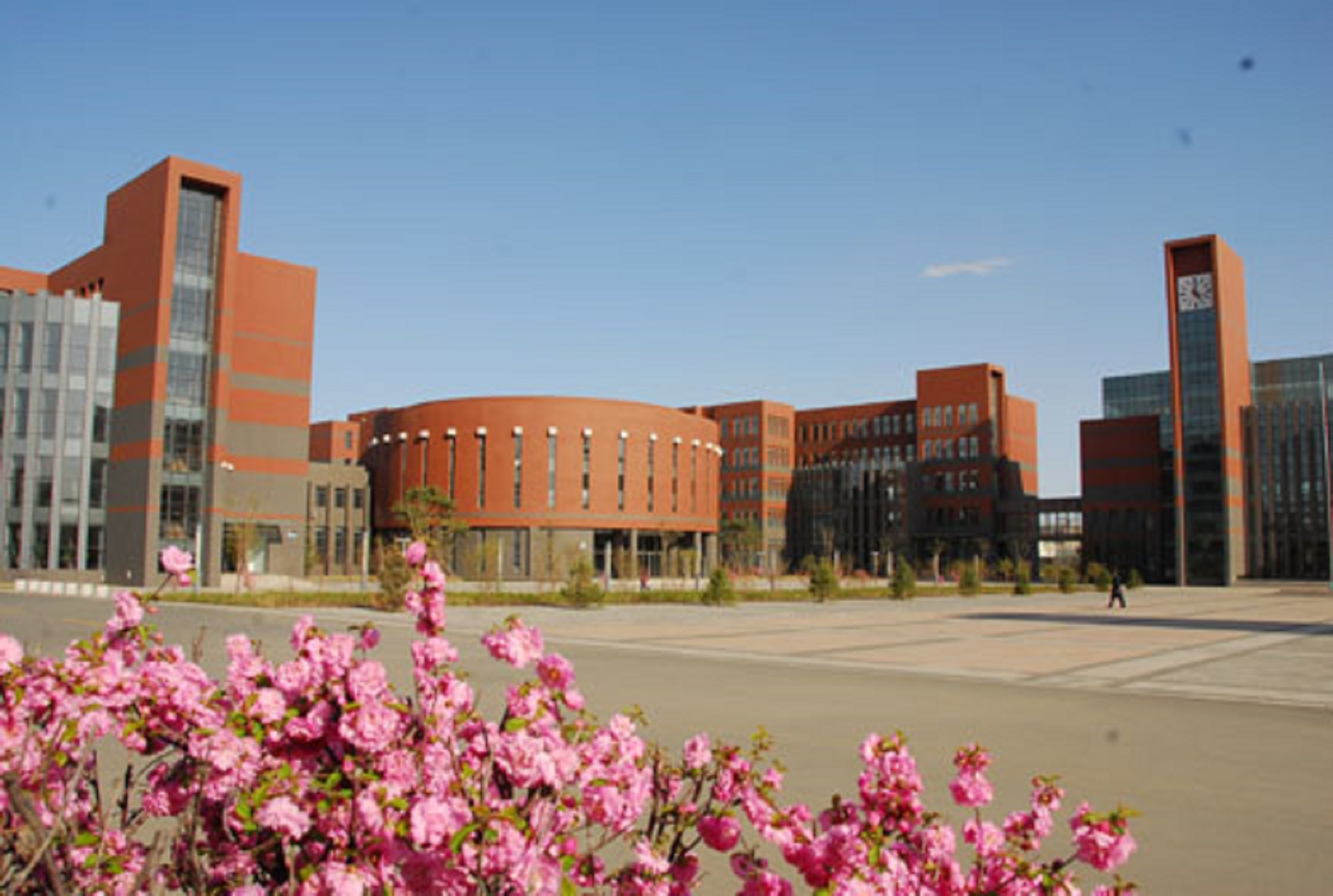 呼和浩特市第二中学