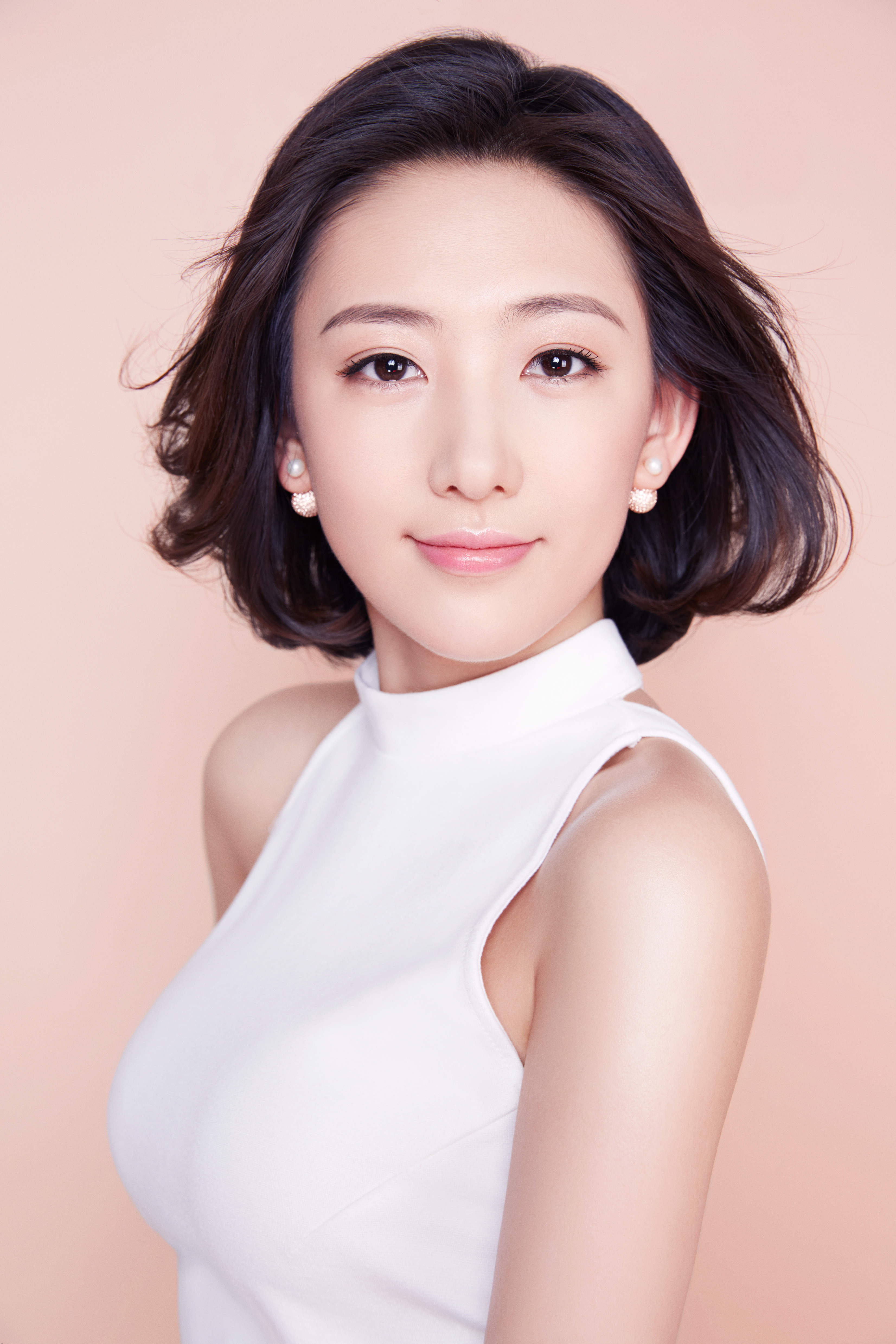 id="go1ot75j7v">赵思,7月30日出生于河北省唐山市,中国内地女演员