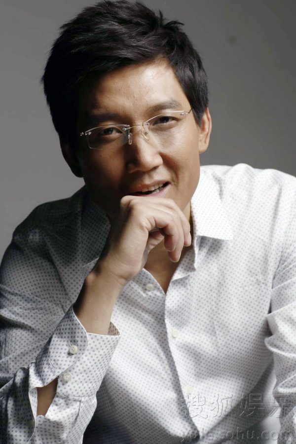 李崇霄