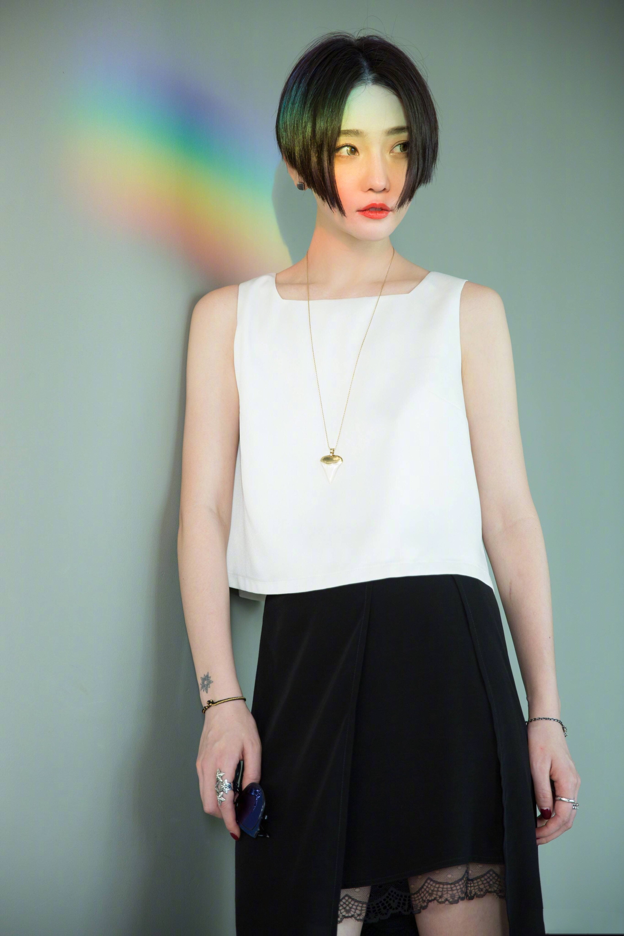  p data-id="gnx01312up">夕又米,本名徐粲(càn)金, a target="