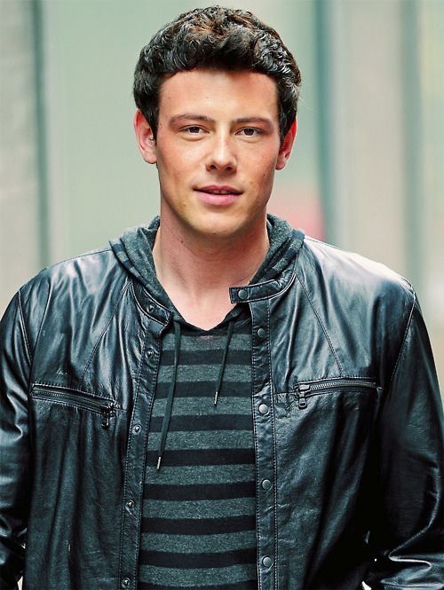 p>科里·蒙蒂思(cory monteith,1982年5月11日-2013年7月13日),出生