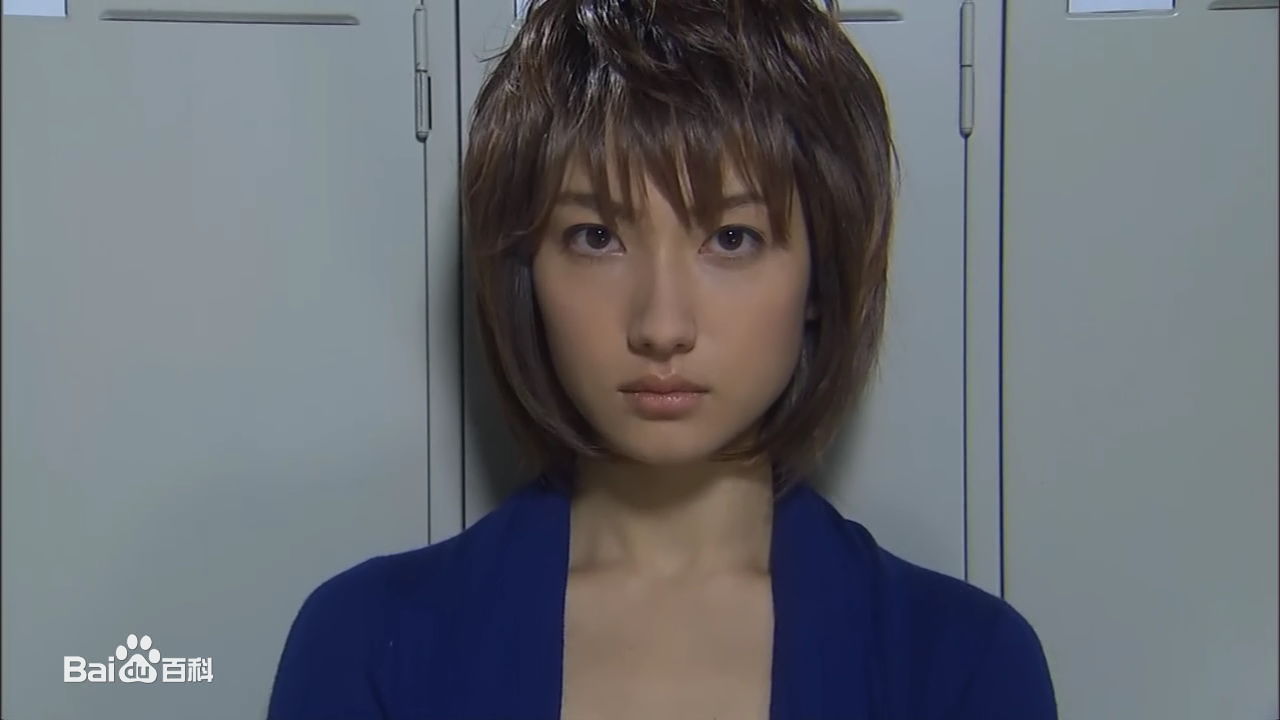  p>香椎由宇,1987年2月16日出生于日本神奈川县绫濑市,模特,演员,隶属