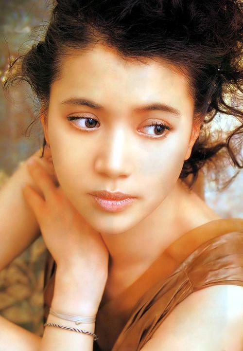  p>袁咏仪(anita yuen),1971年9月4日出生于香港,祖籍广东省东莞市