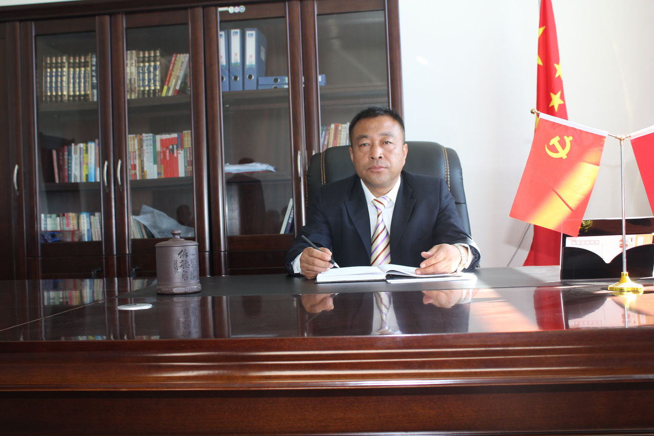 data-id="tftfb5mmmcnd"> 赵红如,现任繁峙县繁城镇笔峰村党支部书记