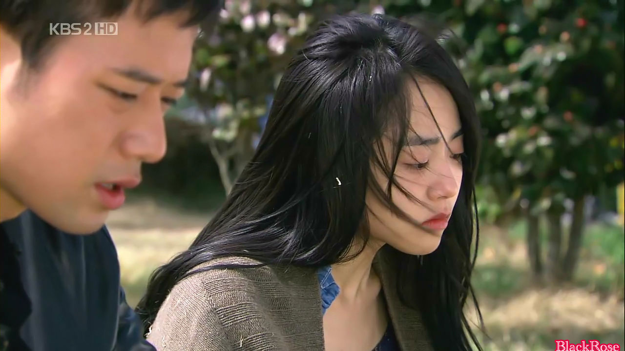 即文根英(误译),生于1987年5月6日,韩国影视女演员