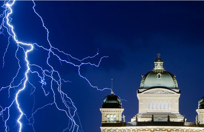  p>雷暴(thunderstorms)是 a target="_blank" href="/item/热带