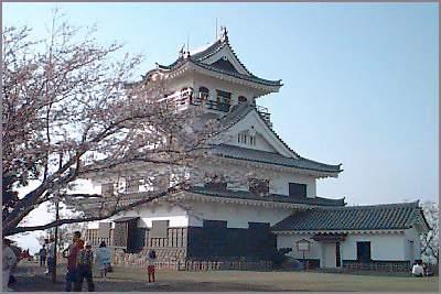 天正16年(1588年) /p> p data-id="gn8rb3z8gv">所在地 千叶县馆山市