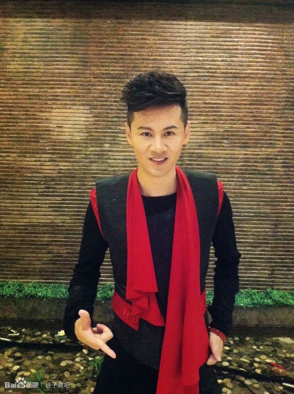  p data-id="gnwvphl9my">《嫦娥》是徐子崴演唱的歌曲,由徐子淳填词