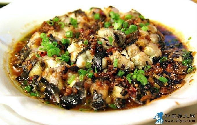  p data-id="gn7bqpzh9e">清蒸盘龙鳝是一道由