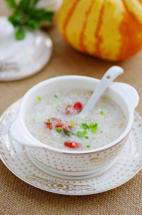 枸杞鸡肾粥