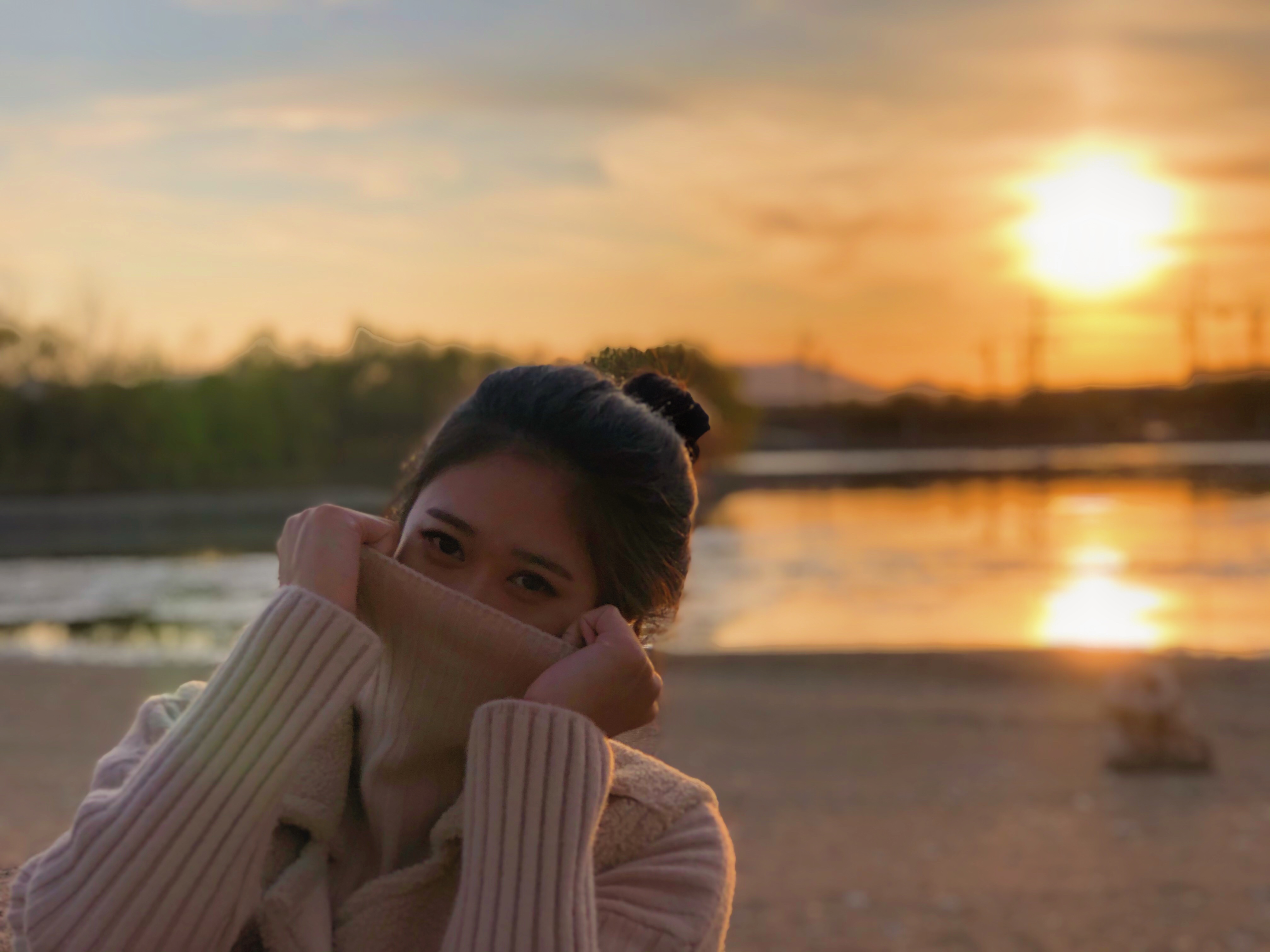 jq0elbg">王佳杨,1998年4月24日出生于辽宁省朝阳市 ,中国内地女歌手