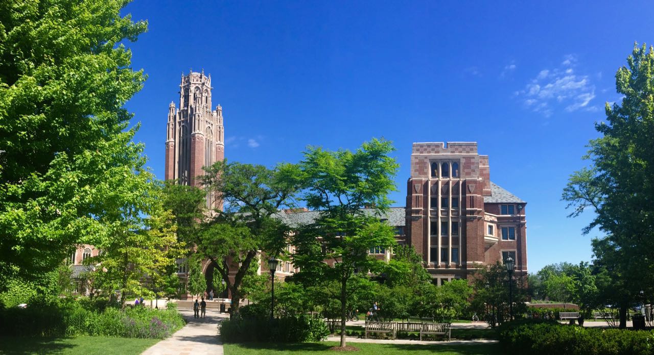 芝加哥大学