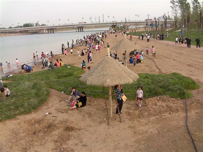 data-lemmaid="19258200">漯河市沙澧河风景区 /a>金沙滩人工浴场