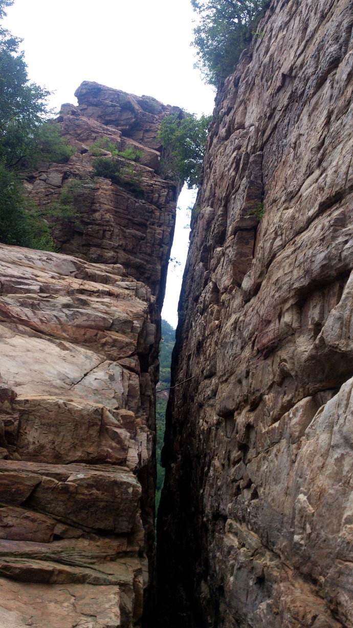 ">四座楼风景区位于 a target="_blank" href="/item/平谷区/4461548"