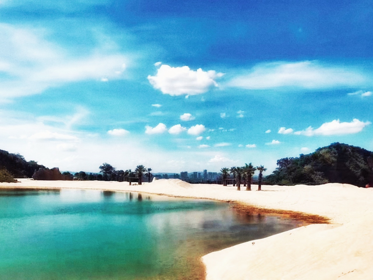  p data-id="gnyu7k4z0l">杭州宝寿山景区踞西