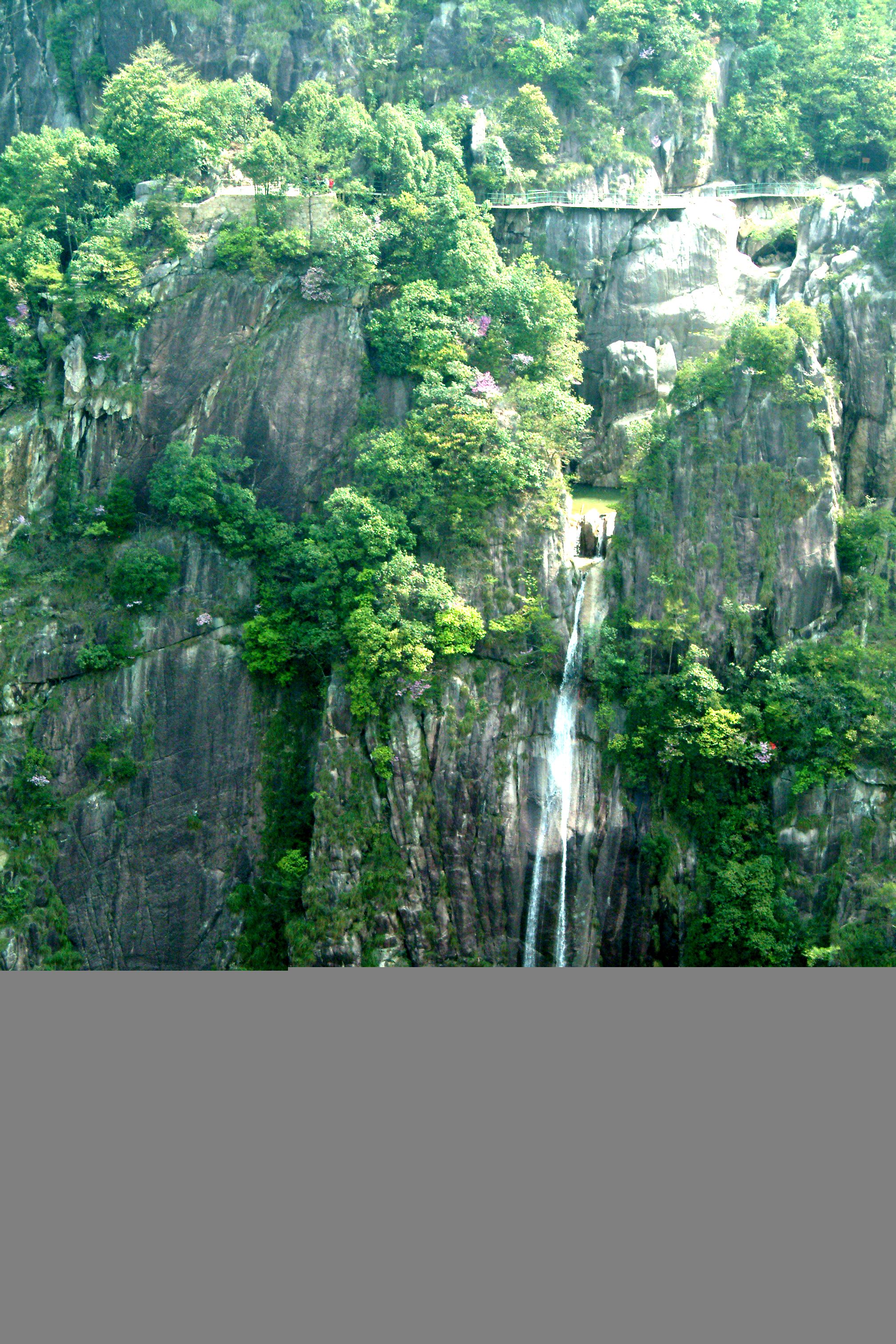 天台龙穿峡风景区