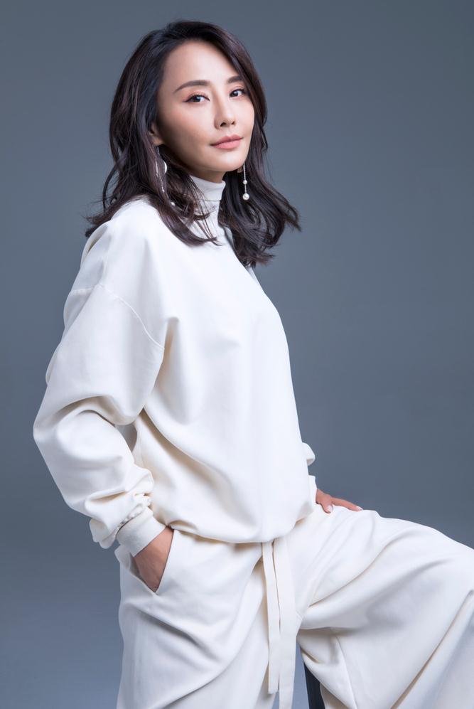  p>马雅舒,1977年3月24日出生于云南省昆明市,中国内地女演员,毕业于 