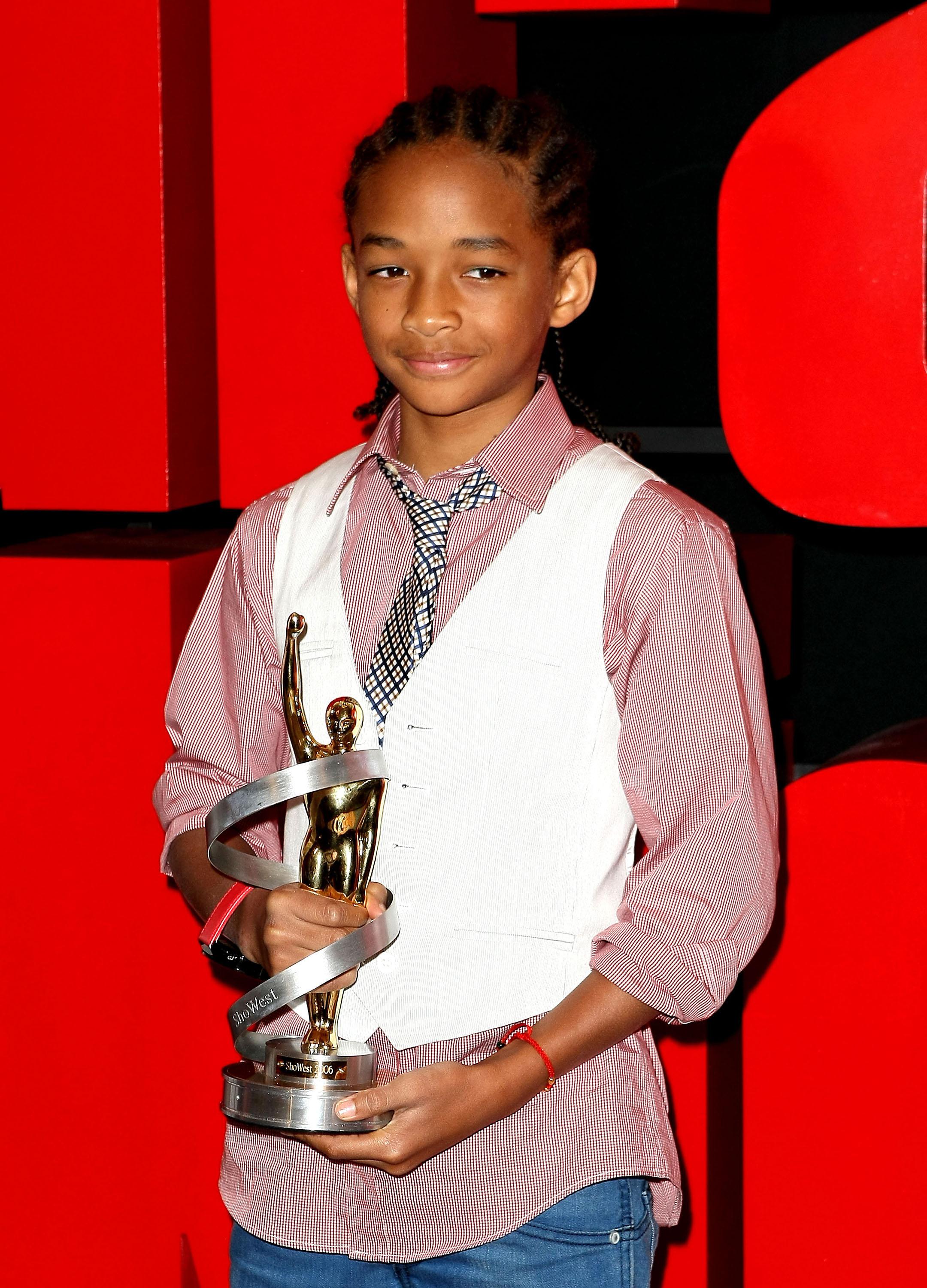  p>贾登·史密斯(jaden smith),1998年7月8日出生于美国加州洛杉矶