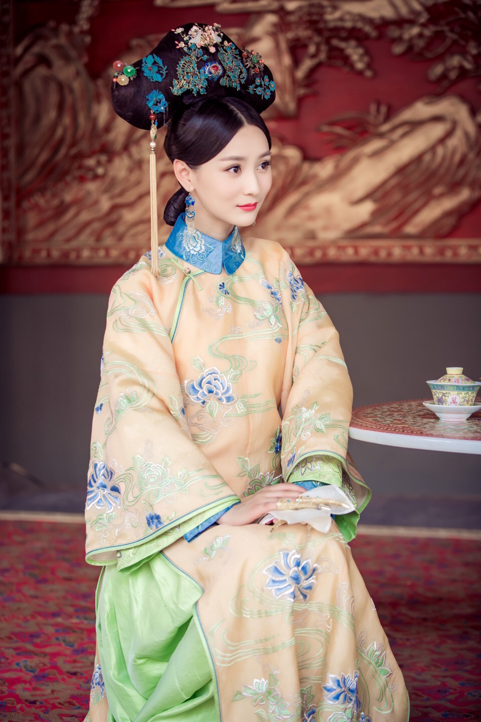  p>张维娜,原名张娜,1990年6月22日出生于湖北省武汉市,中国内地女