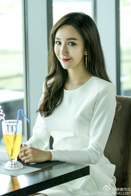  p>夏洛伊是在《 a target="_blank" href="/item/爱情珠宝/14895560"