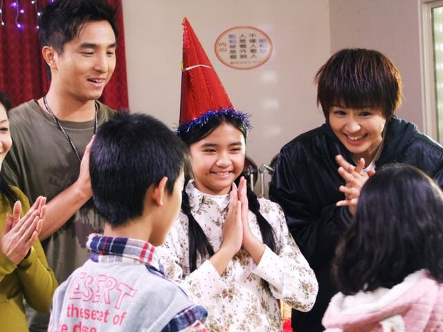  p>《飞行少年》是台湾华视于2011年04月10日首播的励志偶像剧,由于胡