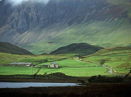  p>雷斯格曼(la sigema)位于贝里平原中部,是法国唯一以情侣的主保