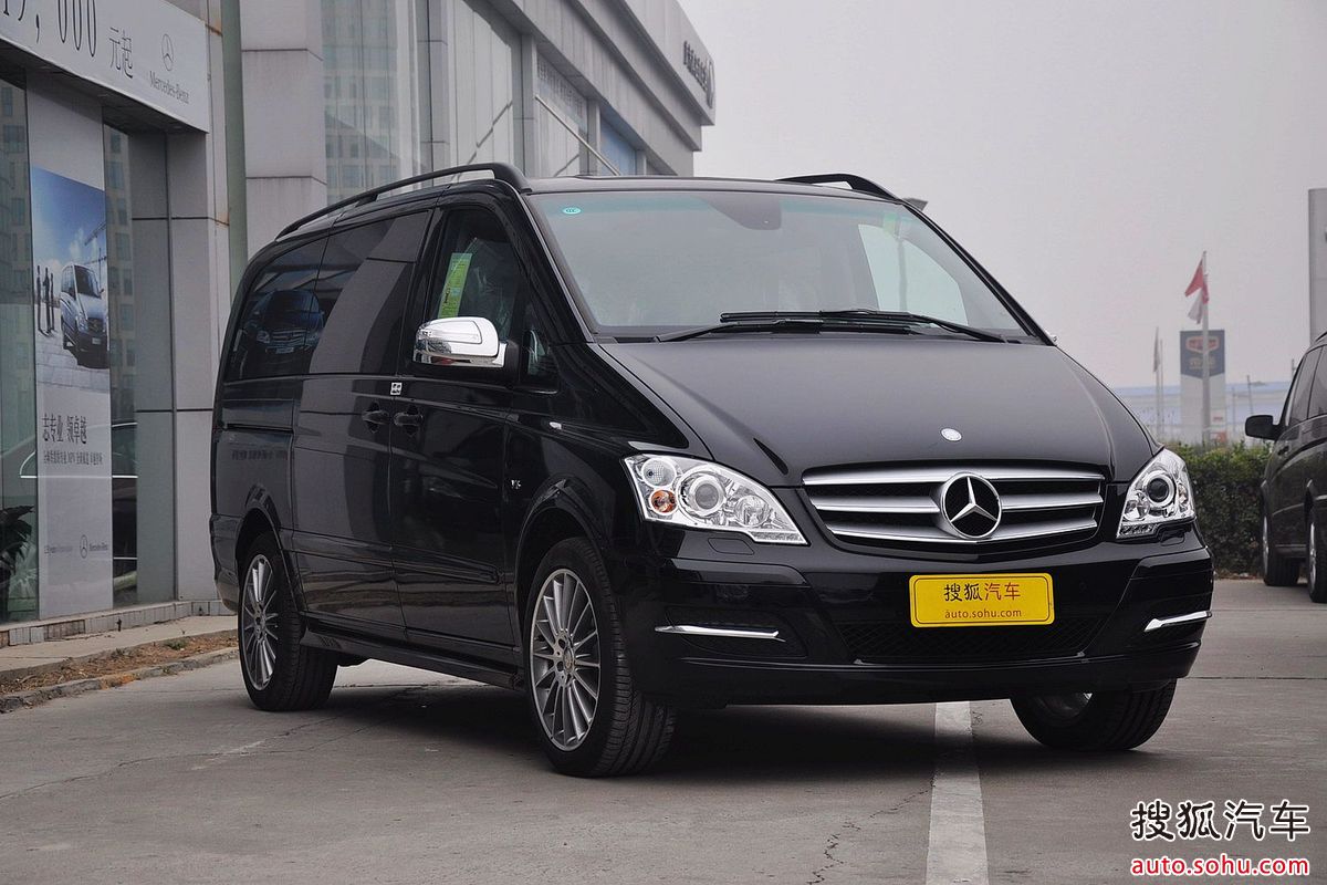  p>唯雅诺是奔驰品牌车的一个系列,被定位为"外交级mpv"的梅赛德斯,是