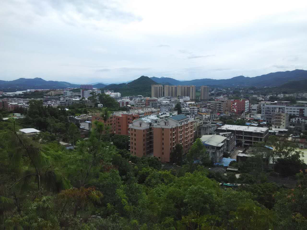  p>马甲镇,古属泉州府晋江县玉泉乡仙溪里,是泉州府晋江县,南安县