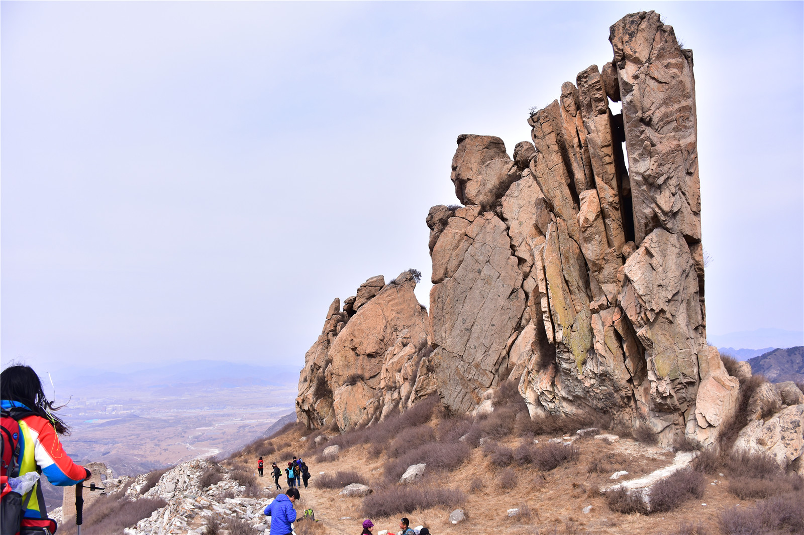  p>荆山,山名,我国有五座荆山,分别在 a target