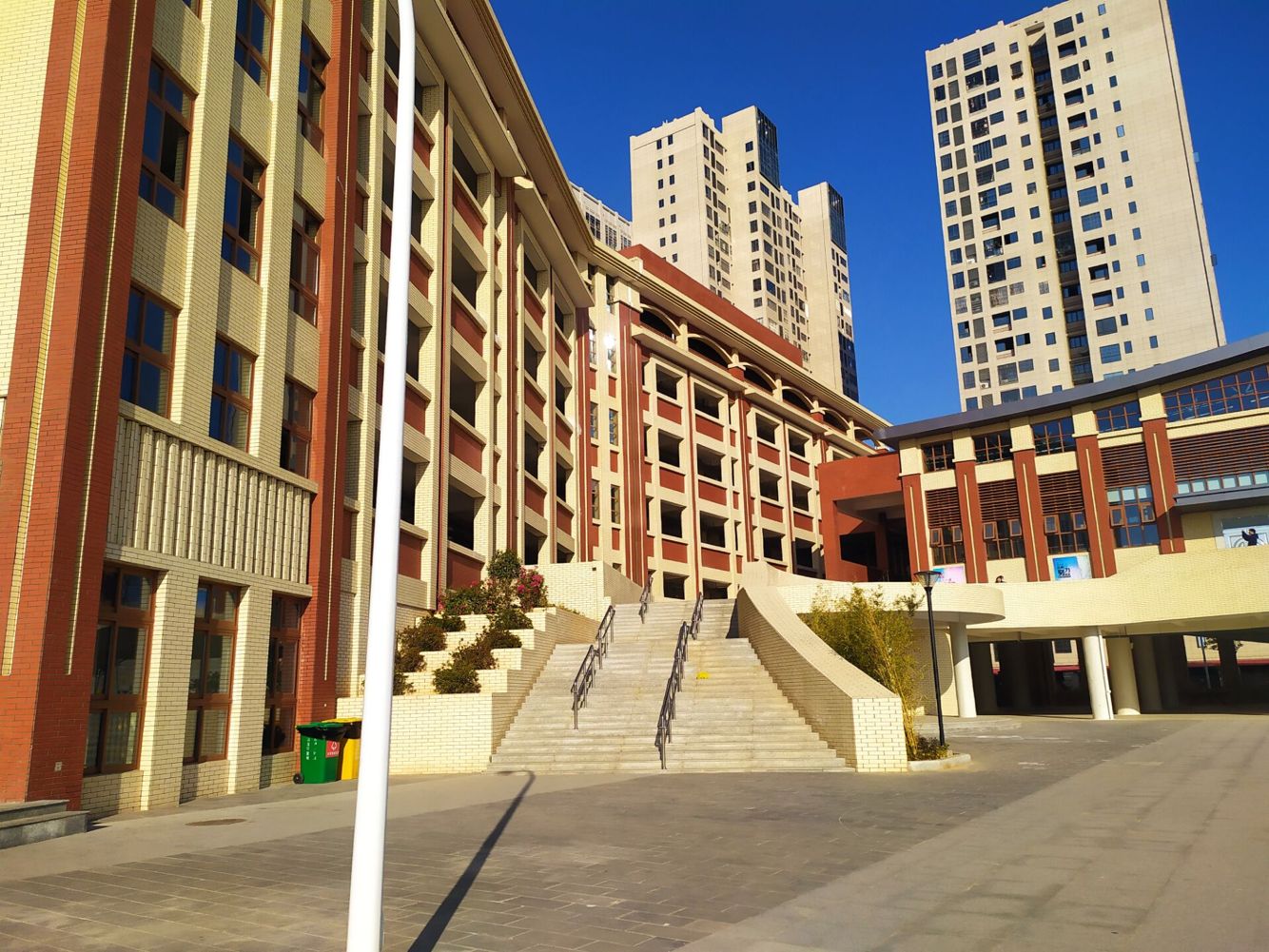 福建师范大学泉港实验中学