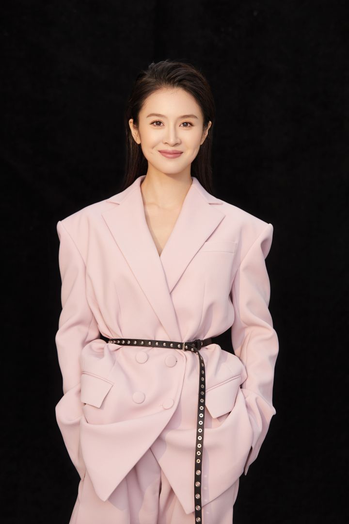  p data-id="go02jxv8ut">林一霆,原名"林伊婷",1988年11月25日出生于