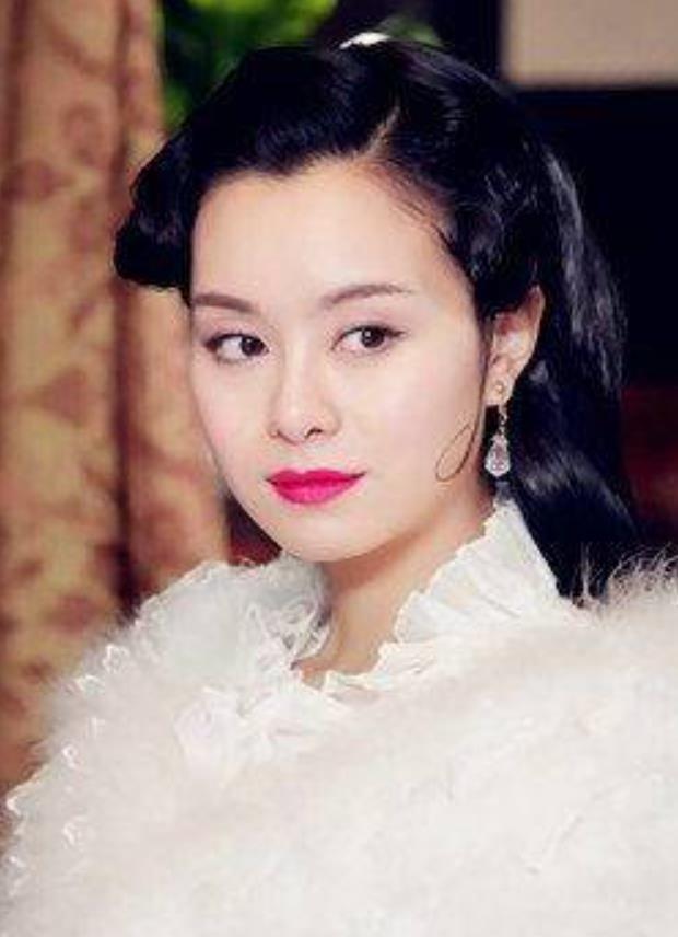 秦可儿是《 a target="_blank" href="/item/如锦/4907431" data