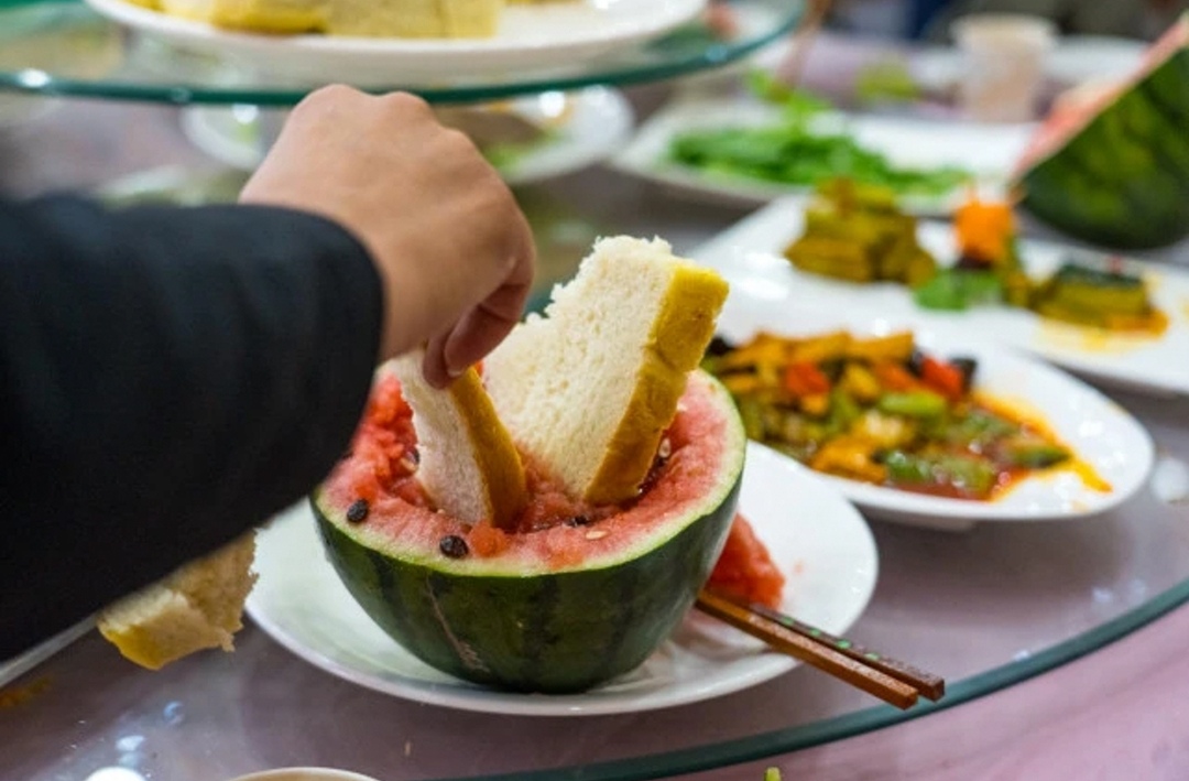 西瓜泡馍