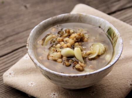 北沙参麦冬鹌鹑煲