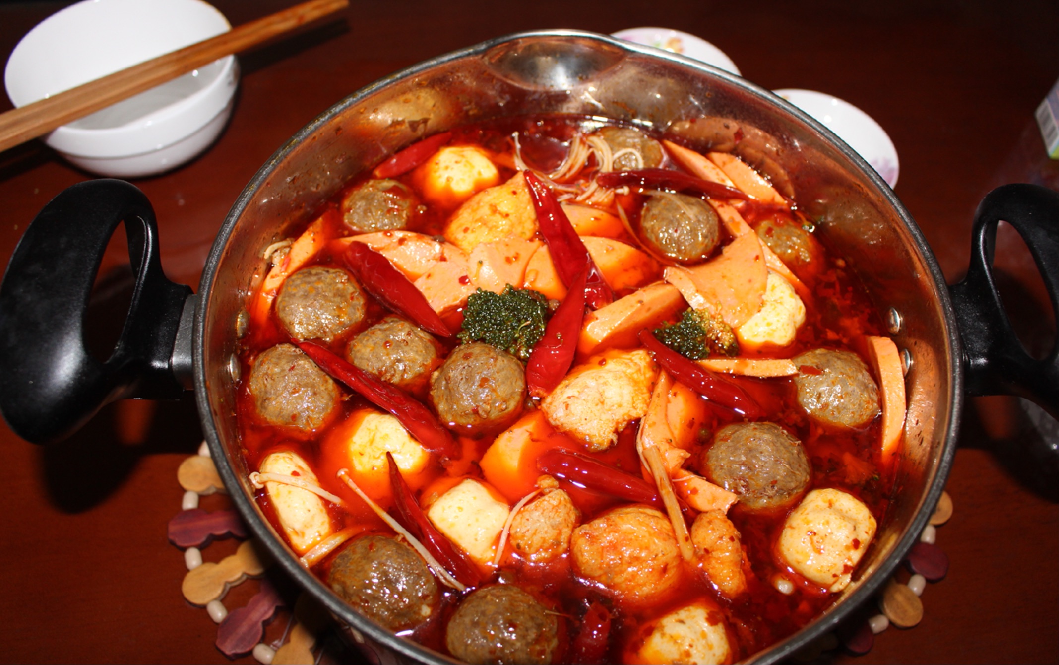 data-lemmaid="6365690">豆腐丸子 /a>火锅是用豆腐丸子, a target="