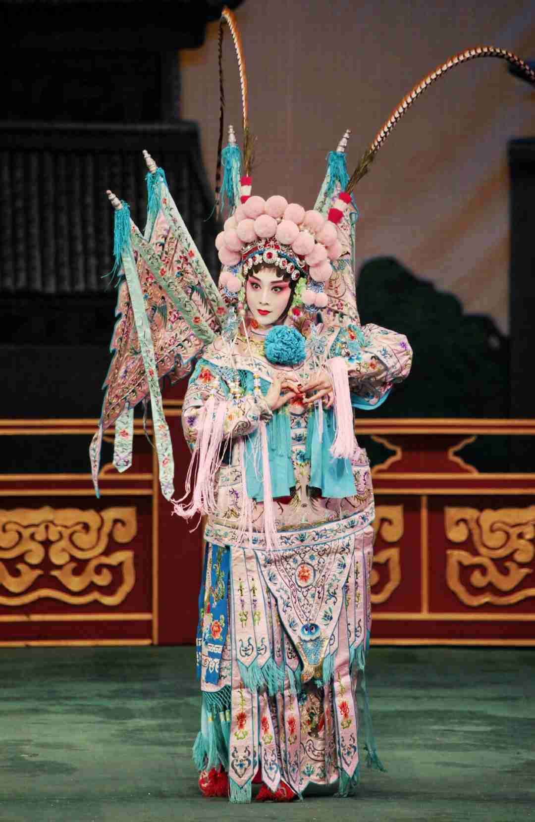 sri6">王梦婷:1989年7月1日出生于辽宁省沈阳市,中国内地京剧女演员