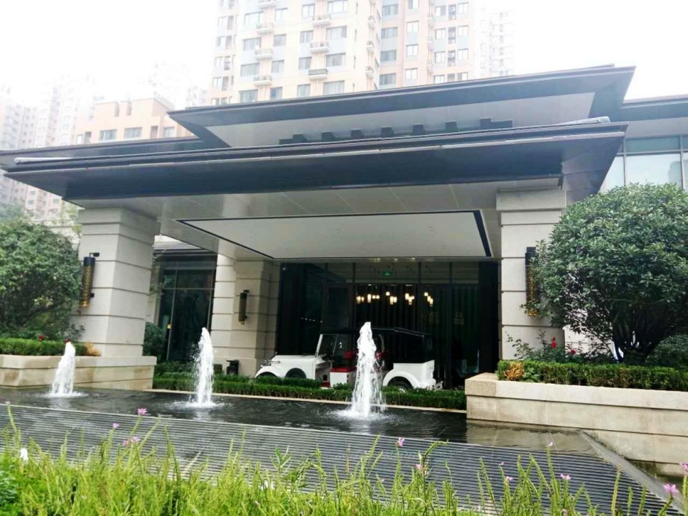  p>融创天朗臻园位于西安市莲湖城西,由 a target="_blank" href="