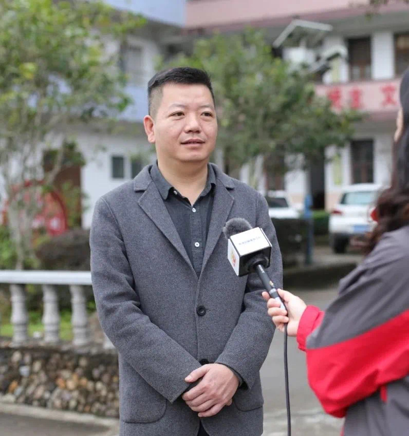  p data-id="tcdeulnw7o4g">沈子超,现任漳州市南靖县梅林镇党委书记.